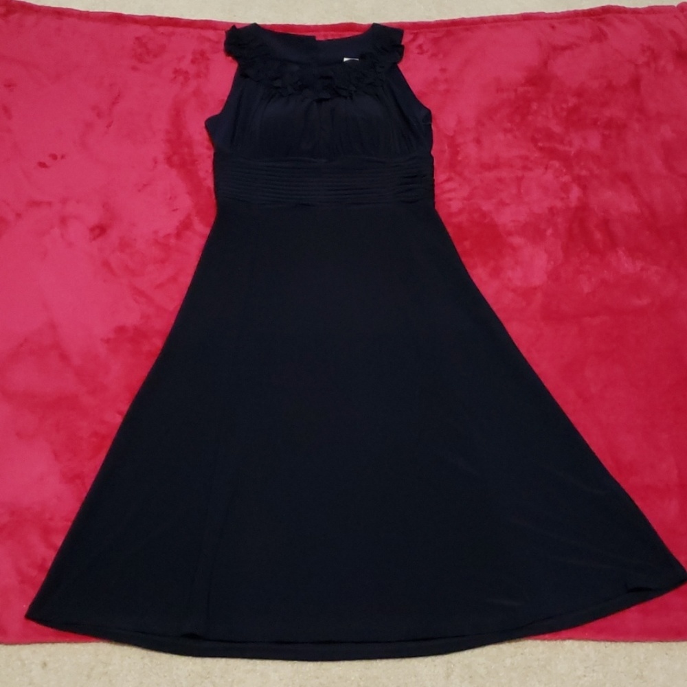 Flirty dark BLUE dress👗👗 - Picture 8 of 10